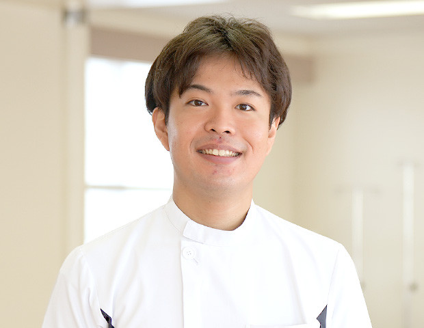 写真：理学療法士（2015年新卒入職）の顔写真