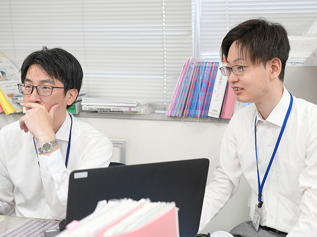 写真：医事課の業務の様子