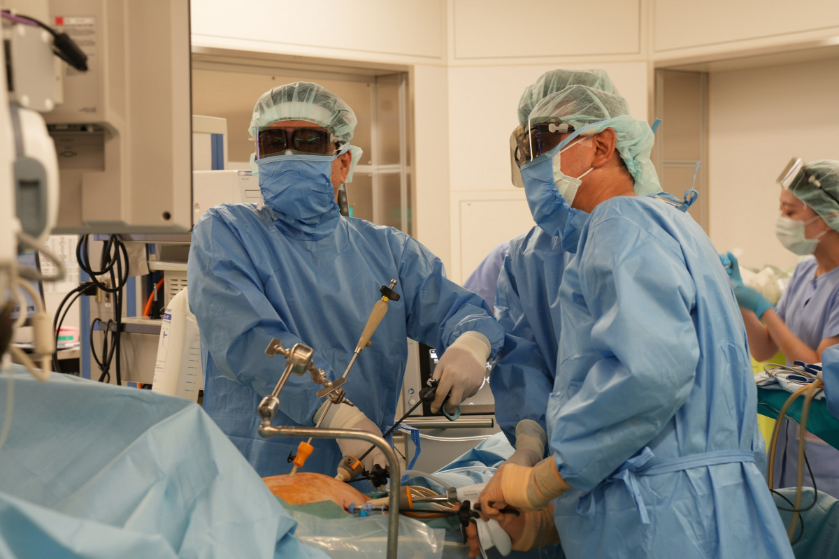 外科の3Dを使用した腹腔鏡手術が主に行われます