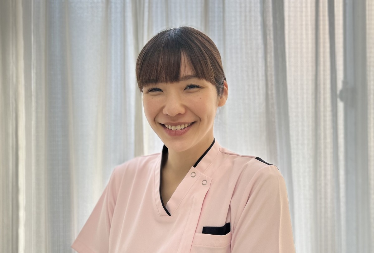 写真：呉服町腎クリニック（2016年入職） 先輩看護師の顔写真
